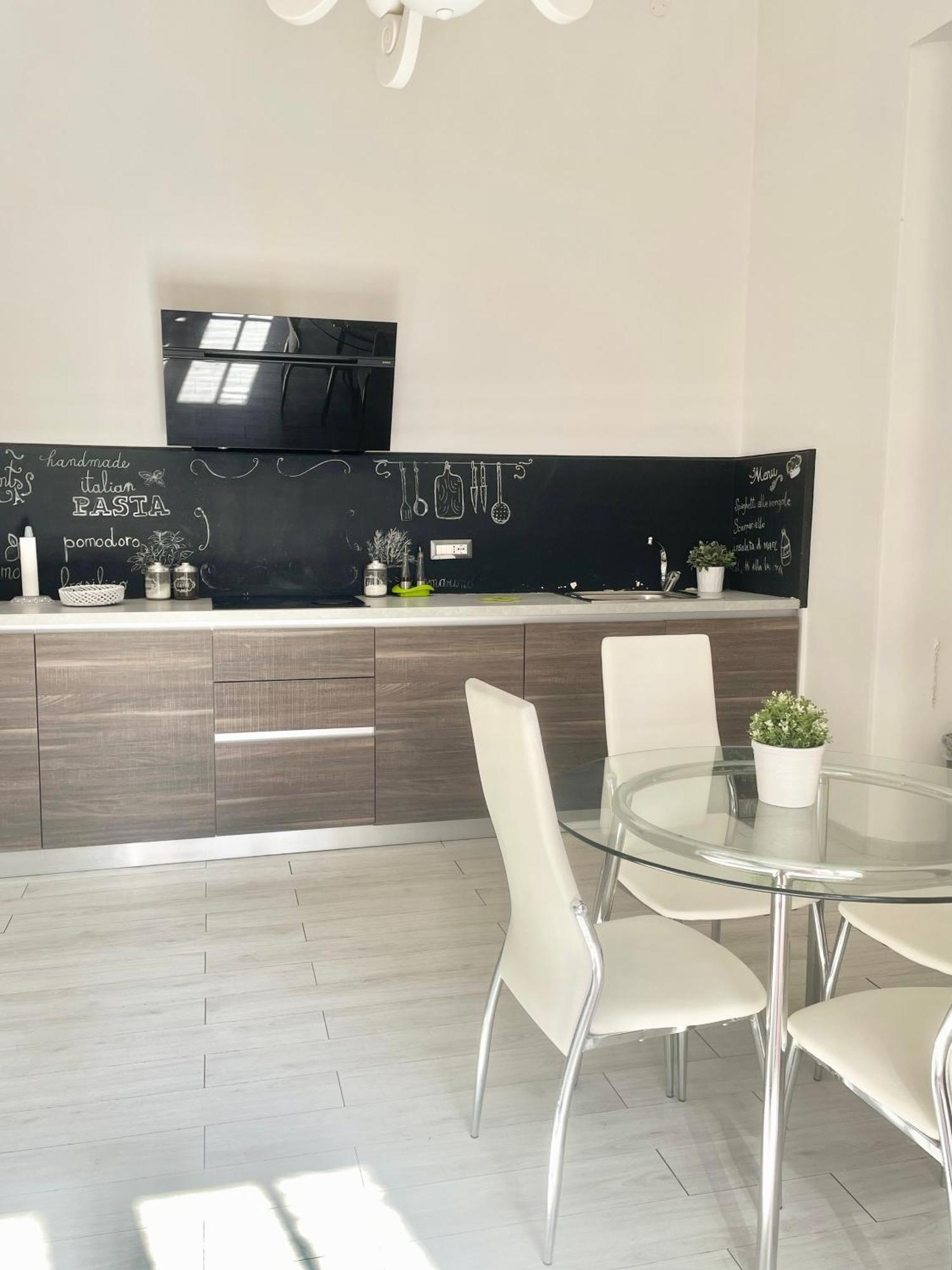 Salerno Center House - Corso Vittorio Emanuele Apartment ภายนอก รูปภาพ